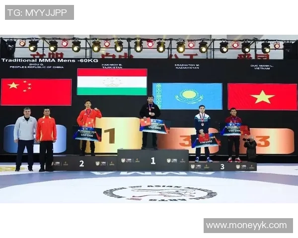 中国队在速滑世界杯中勇夺铜牌展现出强大实力与团队精神