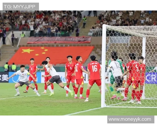 大关友翔在U23亚洲杯中梅开二度助力球队晋级展现出色表现