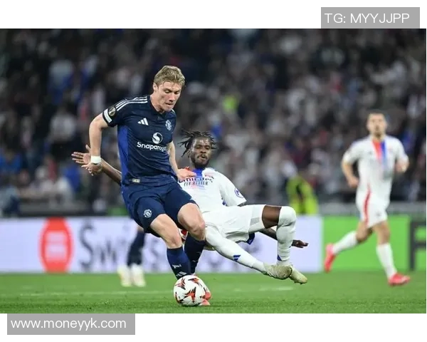 热刺主场强势击败法兰克福迎来欧战小组赛首胜 热刺主场强势击败法兰克福迎来欧战小组赛首胜