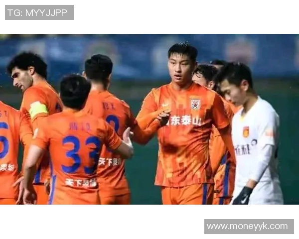 吴兴涵精彩抢点助力山东泰山再创辉煌展现年轻球员风采