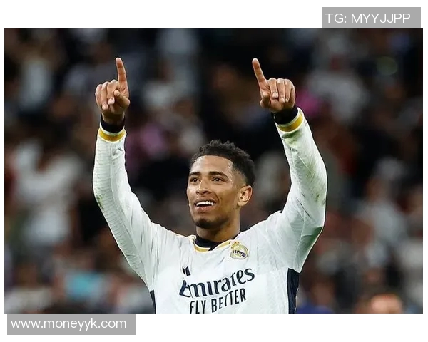 贝林厄姆欧冠远射精彩瞬间引发球迷热议与赞叹