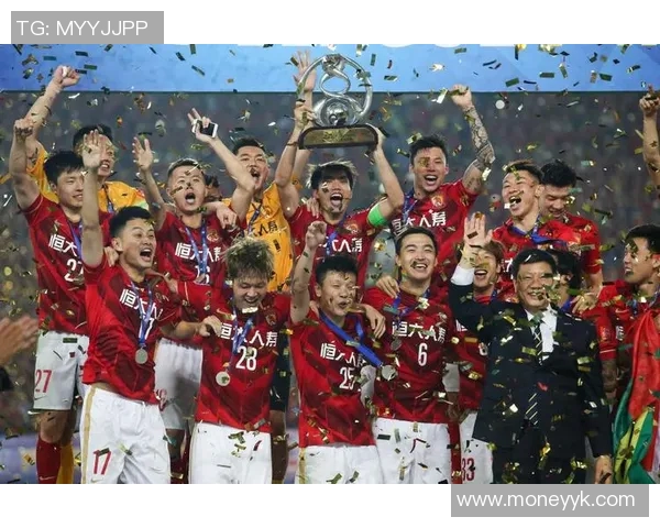 广州恒大重返中超巅峰，蝉联冠军再次创造历史