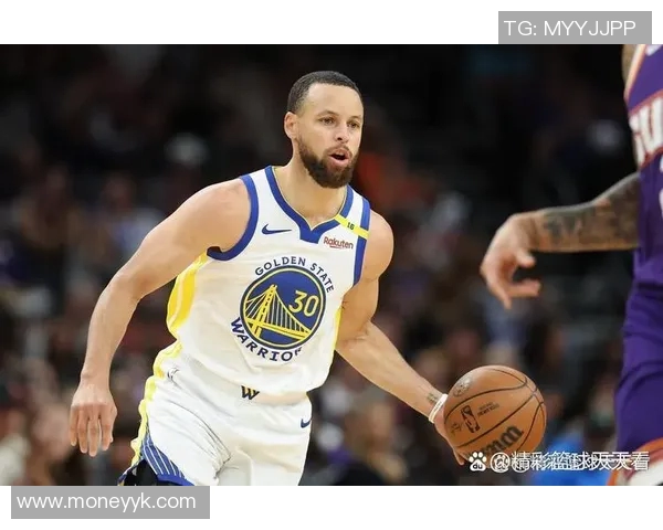 库里签约新合同！给勇士球迷送去福利，未来将继续征战NBA