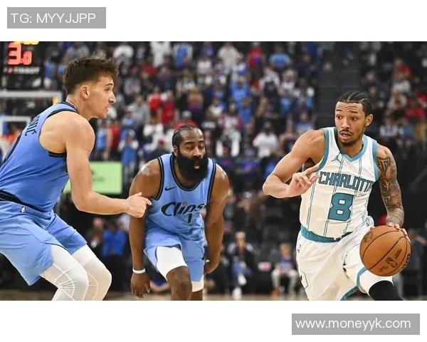 快船队在与黄蜂队的激烈对决中取得胜利