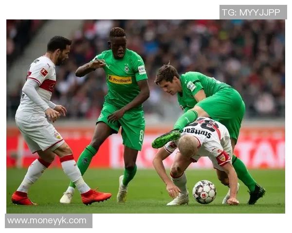 斯图加特对阵门兴格拉德巴赫：战术大比拼！